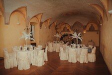 Natale aziendale al Castello degli Angeli sala affreschi.jpg